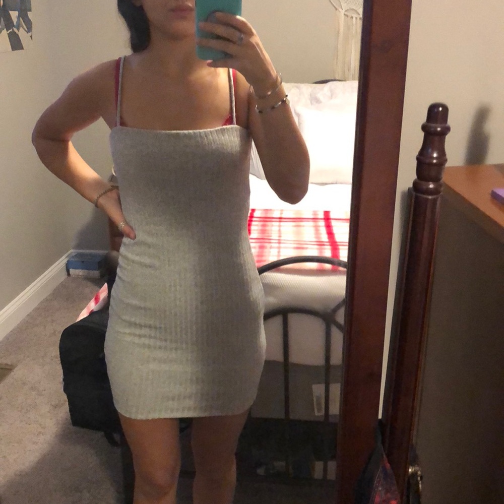 A grey strappy dress!